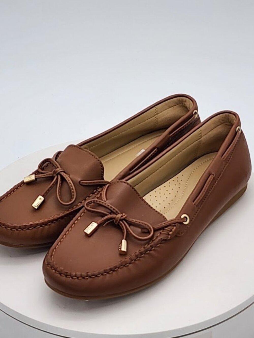 Michael Kors Sutton Moc Brown Leather Bow Loafers Women’s Size 9.5 - Picture 6 of 9